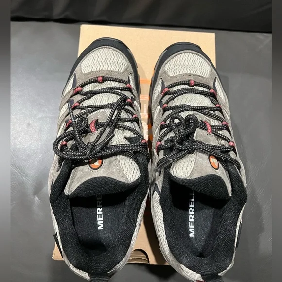 Men, Size 8, brown/ tan/ taupe, Merrell, waterproof. - Picture 2 of 14